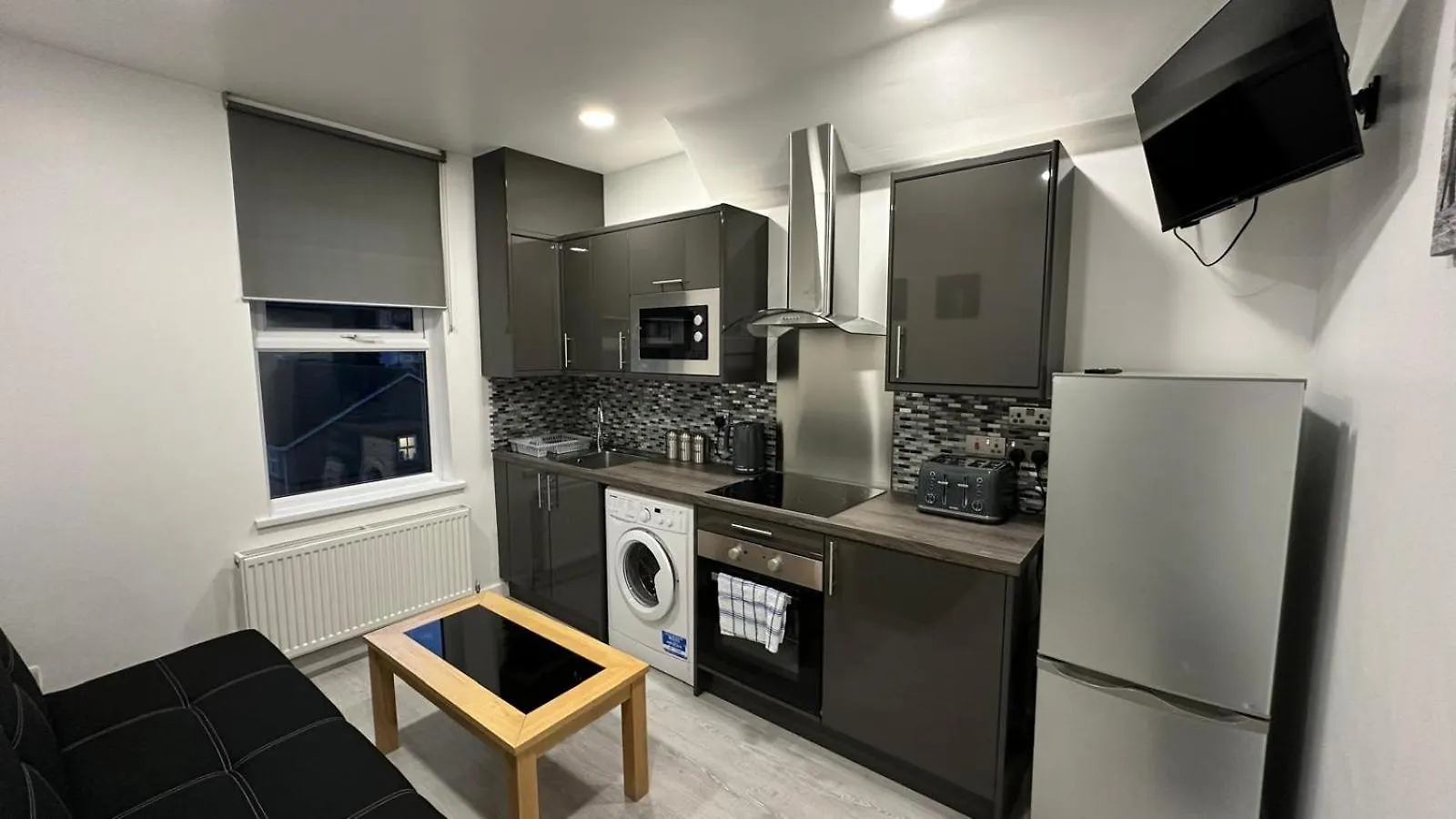 Fully Furbished Entire Flat 3 Apartment London 0*,  United Kingdom